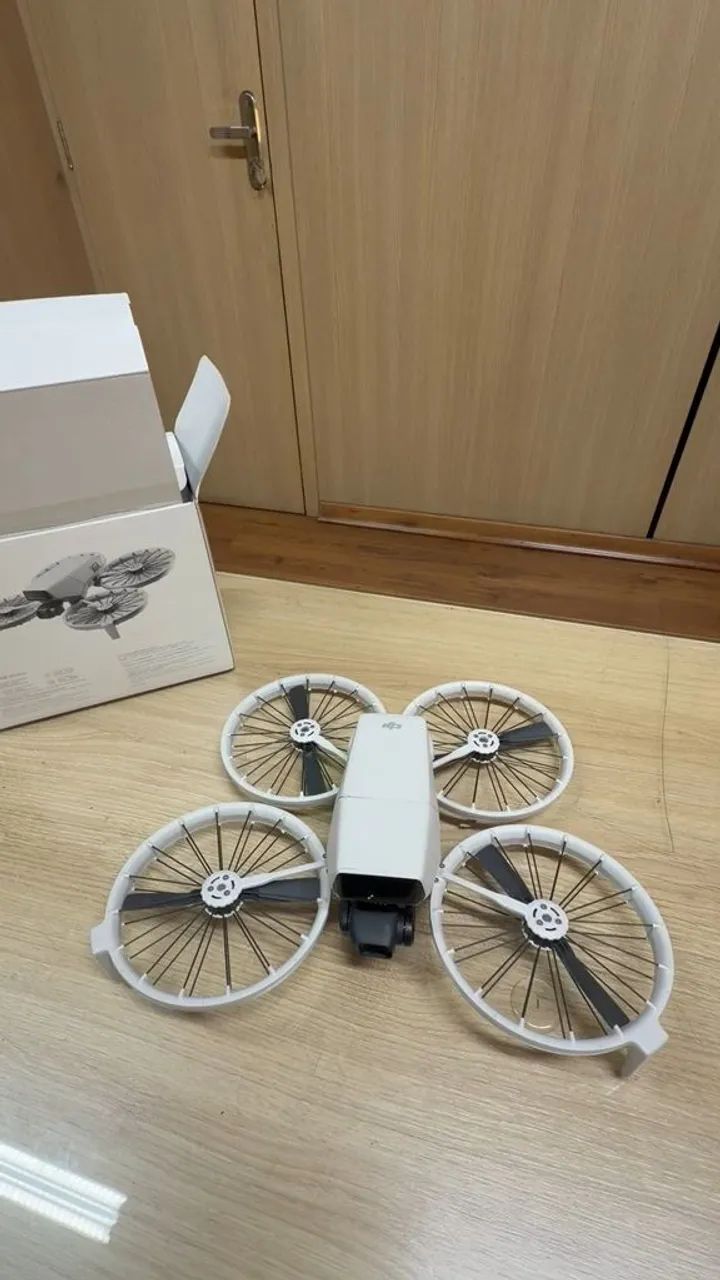 Drone dji flip Kit com tela no controle. - Foto 4
