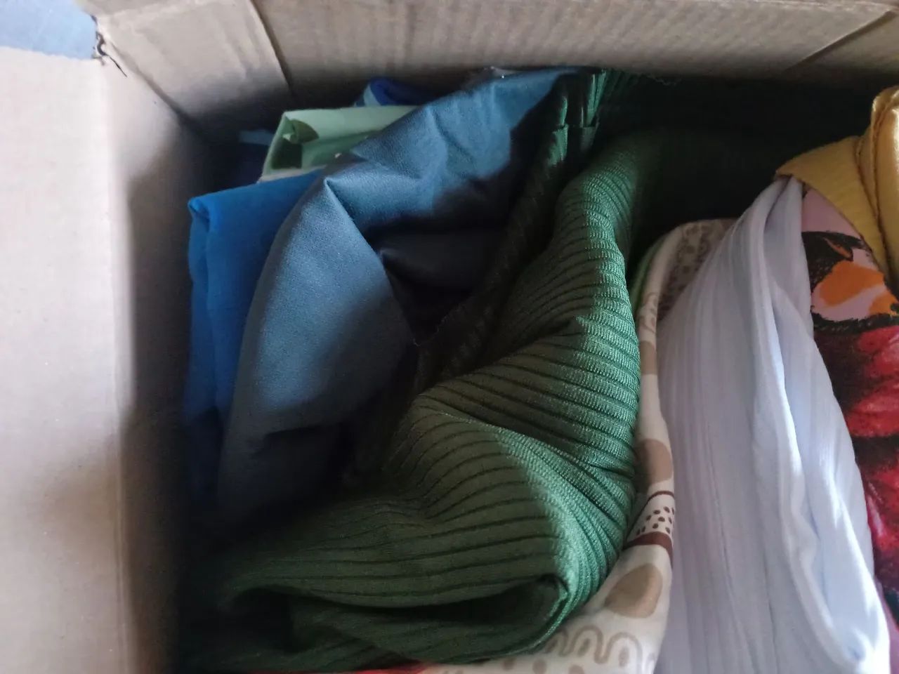 Caixa tecidos variados  - Foto 2