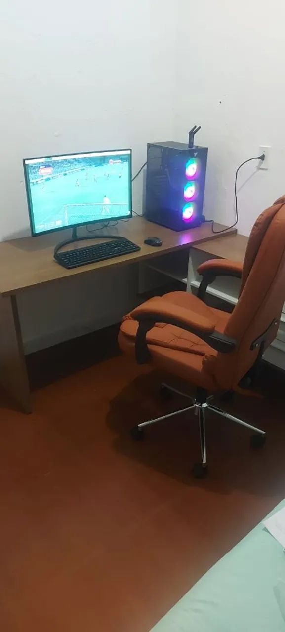 COMPUTADOR COMPLETO - ESCRIVANINHA E CADEIRA DE ESCRITÓRIO