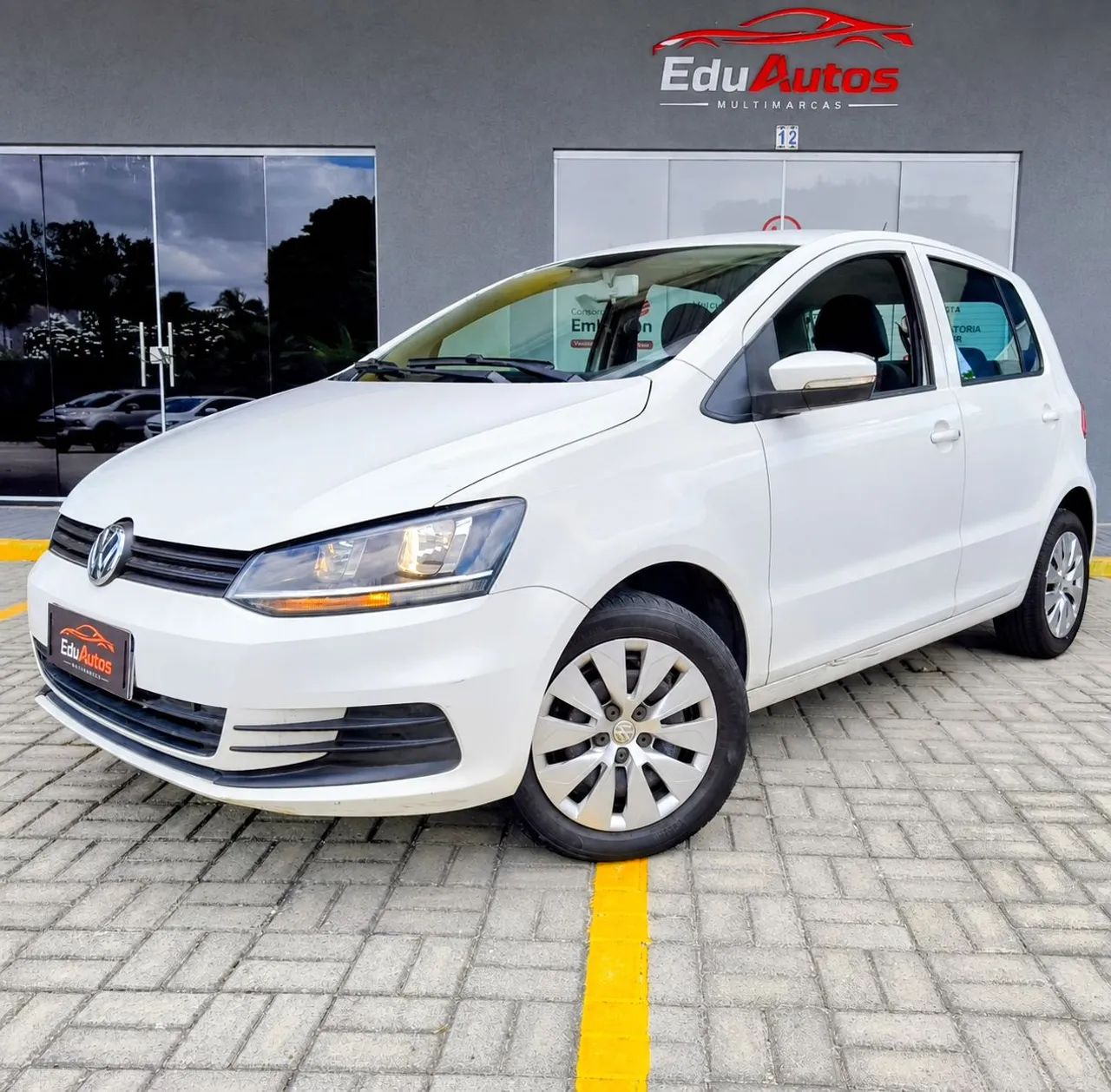 Volkswagen Fox TRENDLINE 1.0 FLEX 8V 5P 2015