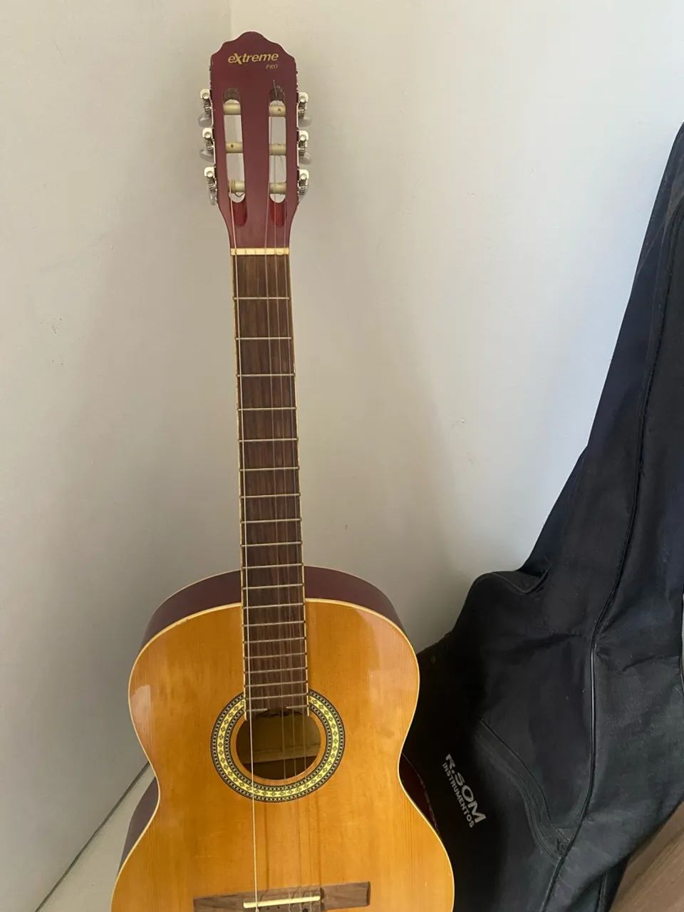 Vendo Violão com Capa e Suporte  - Foto 3