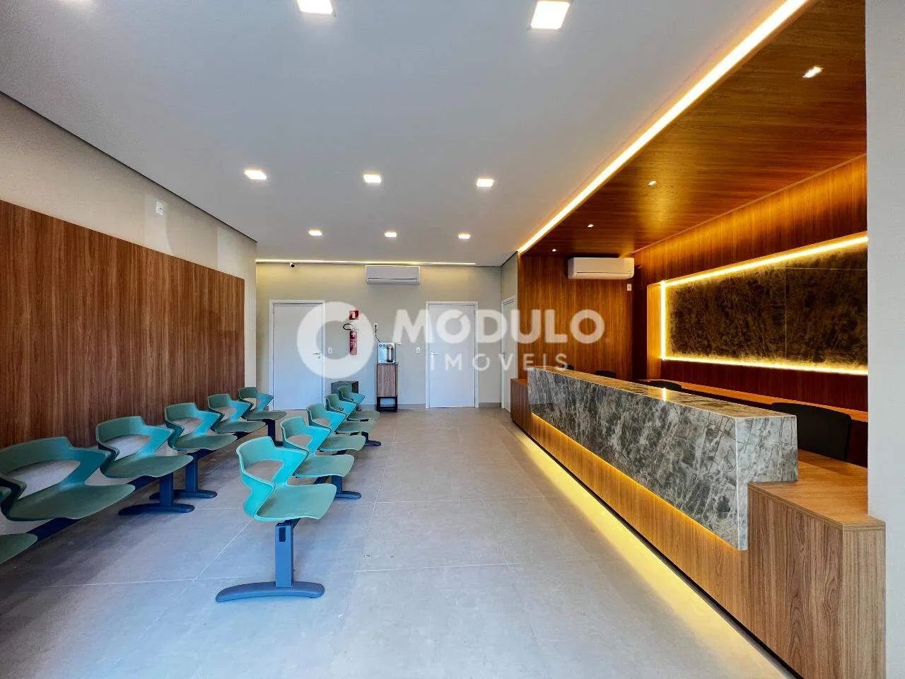 Salas para locação com área de 20m2, lavatório e banheiro privativo. Adequado para segment - Foto 3