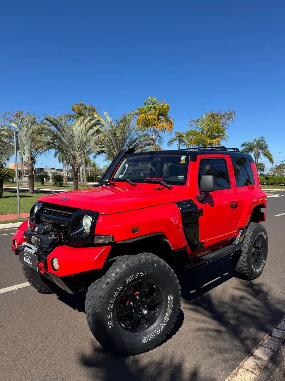 Troller T-4 2015