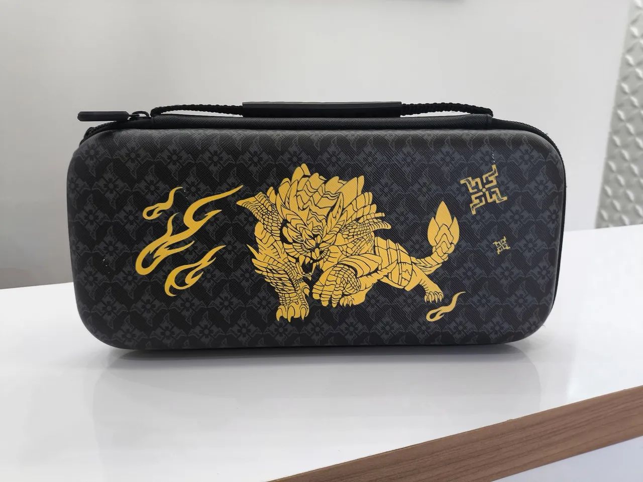 CASE NINTENDO SWITCH MONSTER HUNTER 