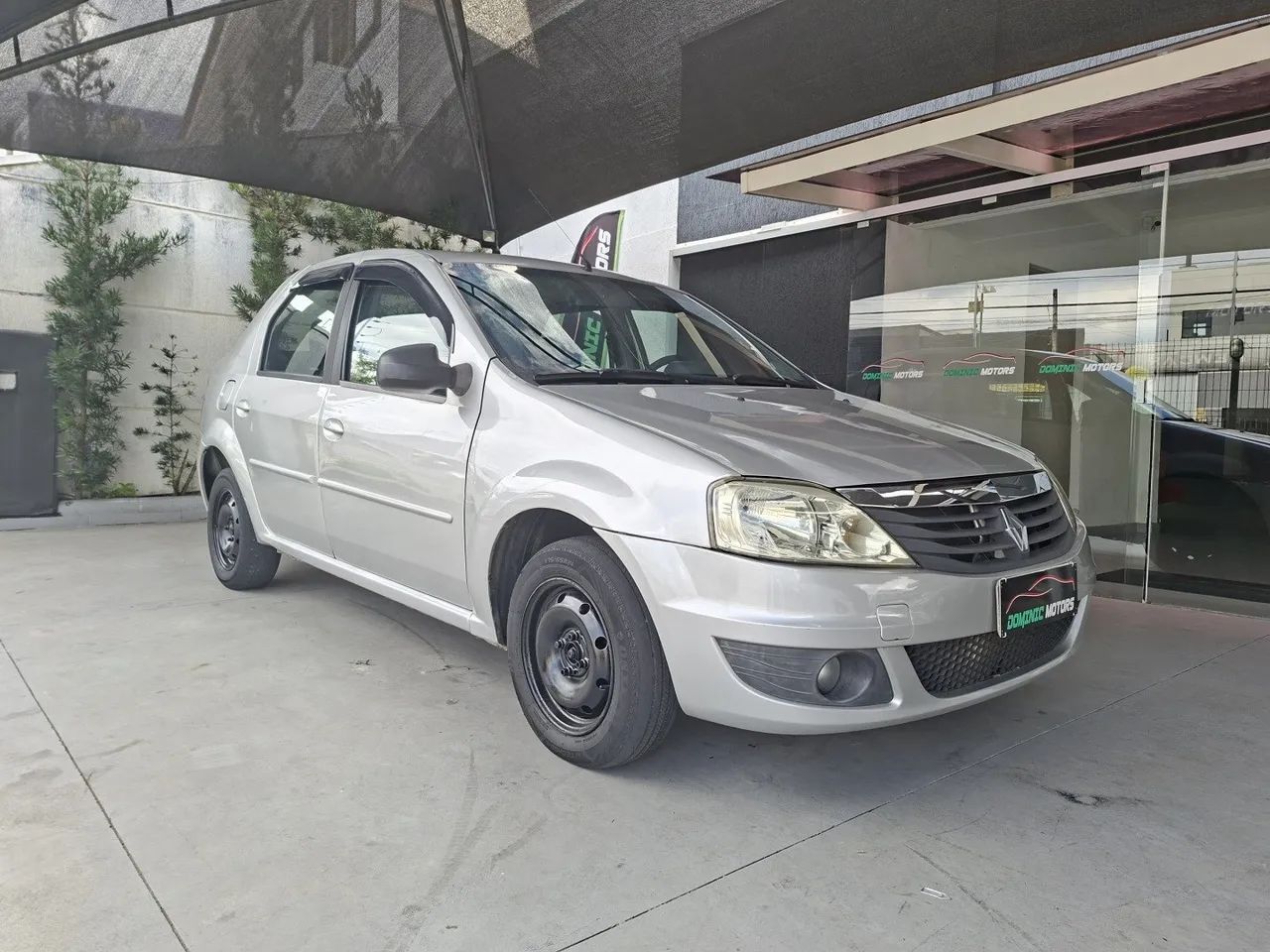 Renault Logan 2012