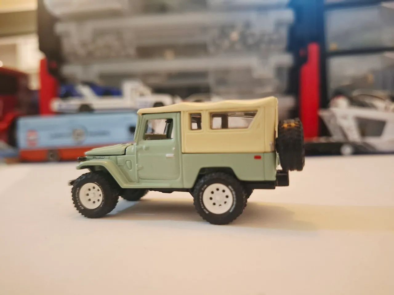 Miniatura Toyota Land Cruiser 1:64!!! - Foto 4