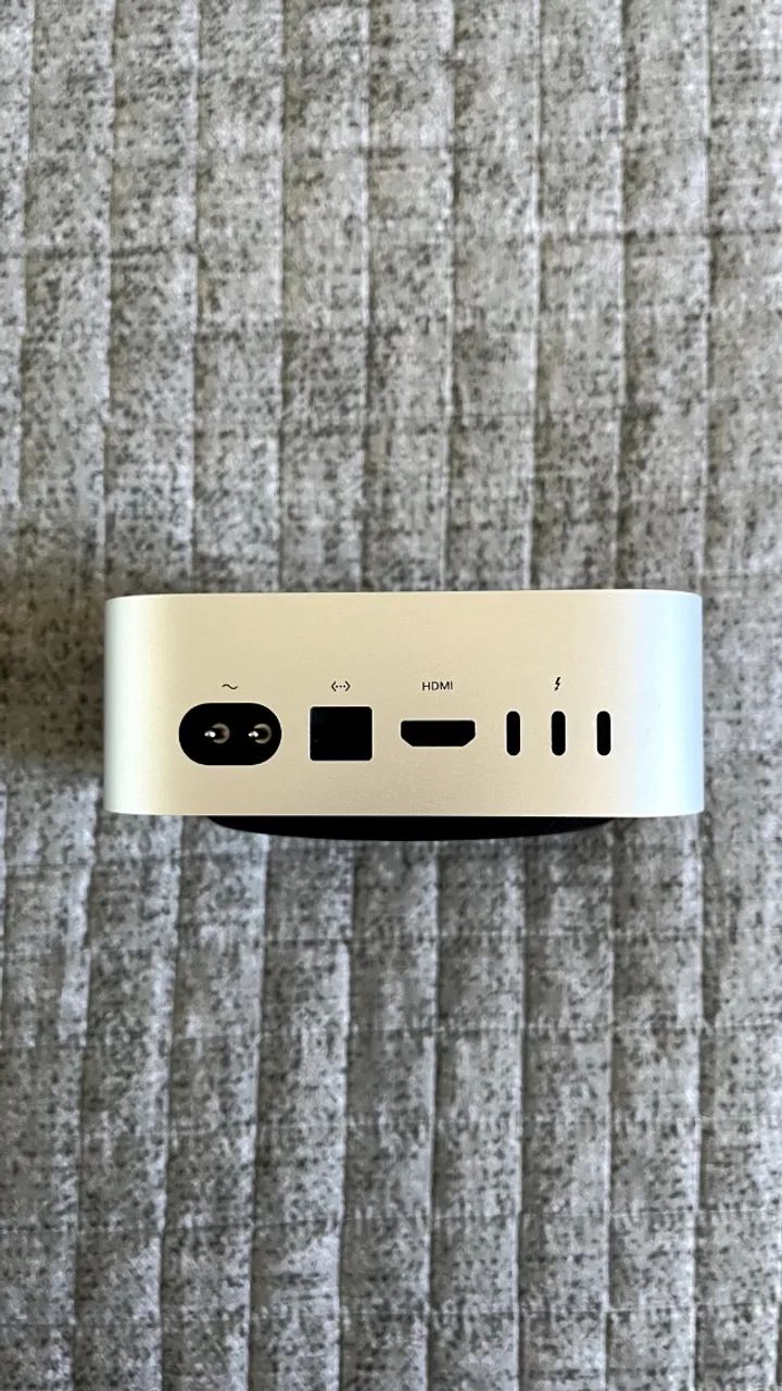 Mac Mini M4 16GB/256GB - Como novo - Computadores e Desktops