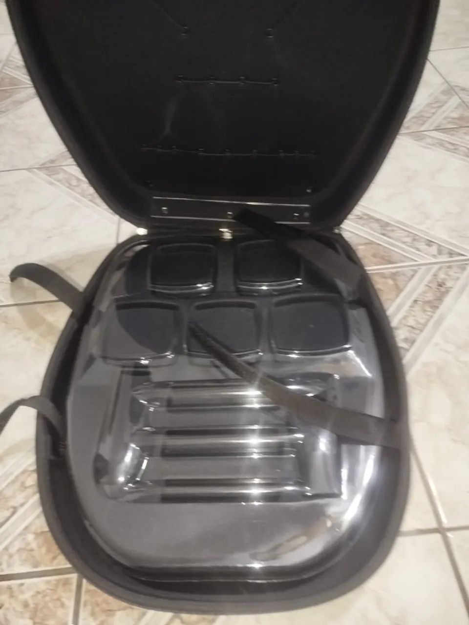 Mala para Vendedor de Cosméticos - Nova com divisórias   - Foto 5