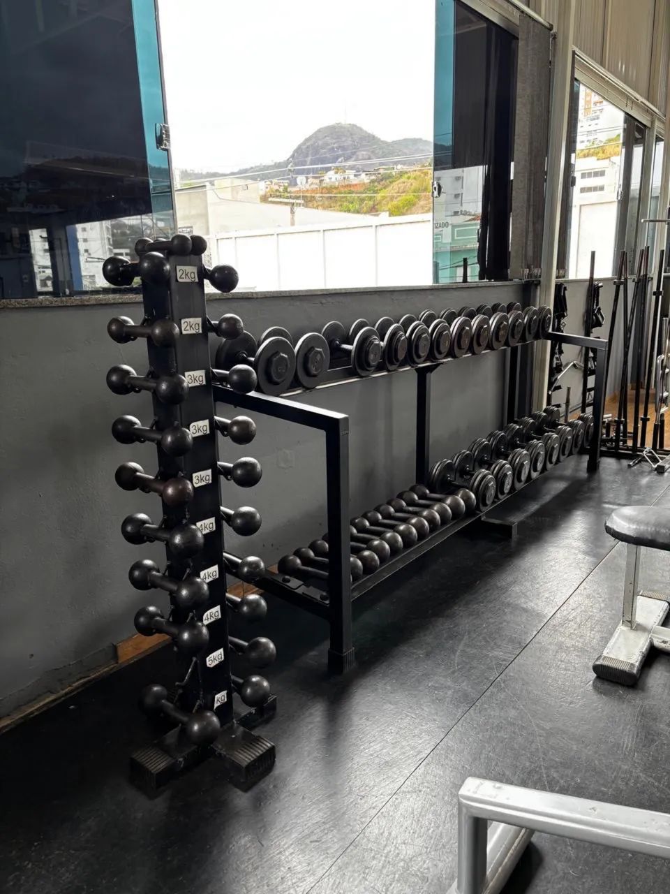 Anilhas, halteres, dumbels e barras?