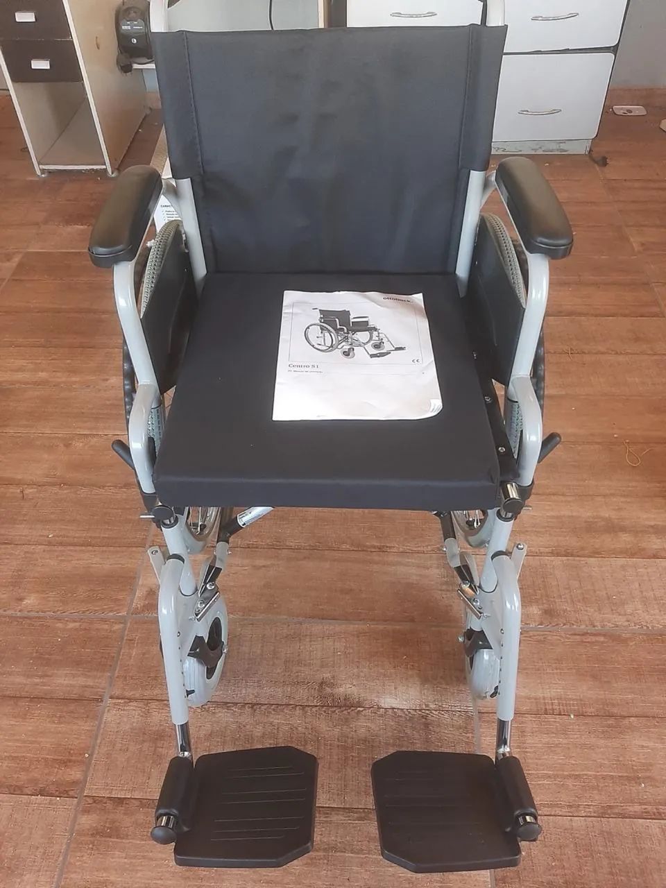 Vendo cadeira de rodas  - Foto 2