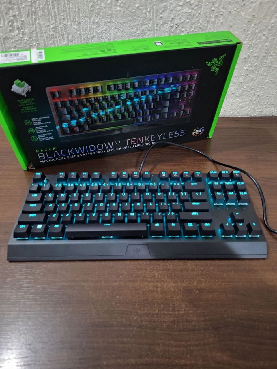 Kit Razer Teclado Blackwidow + Mouse Basilik - Foto 4