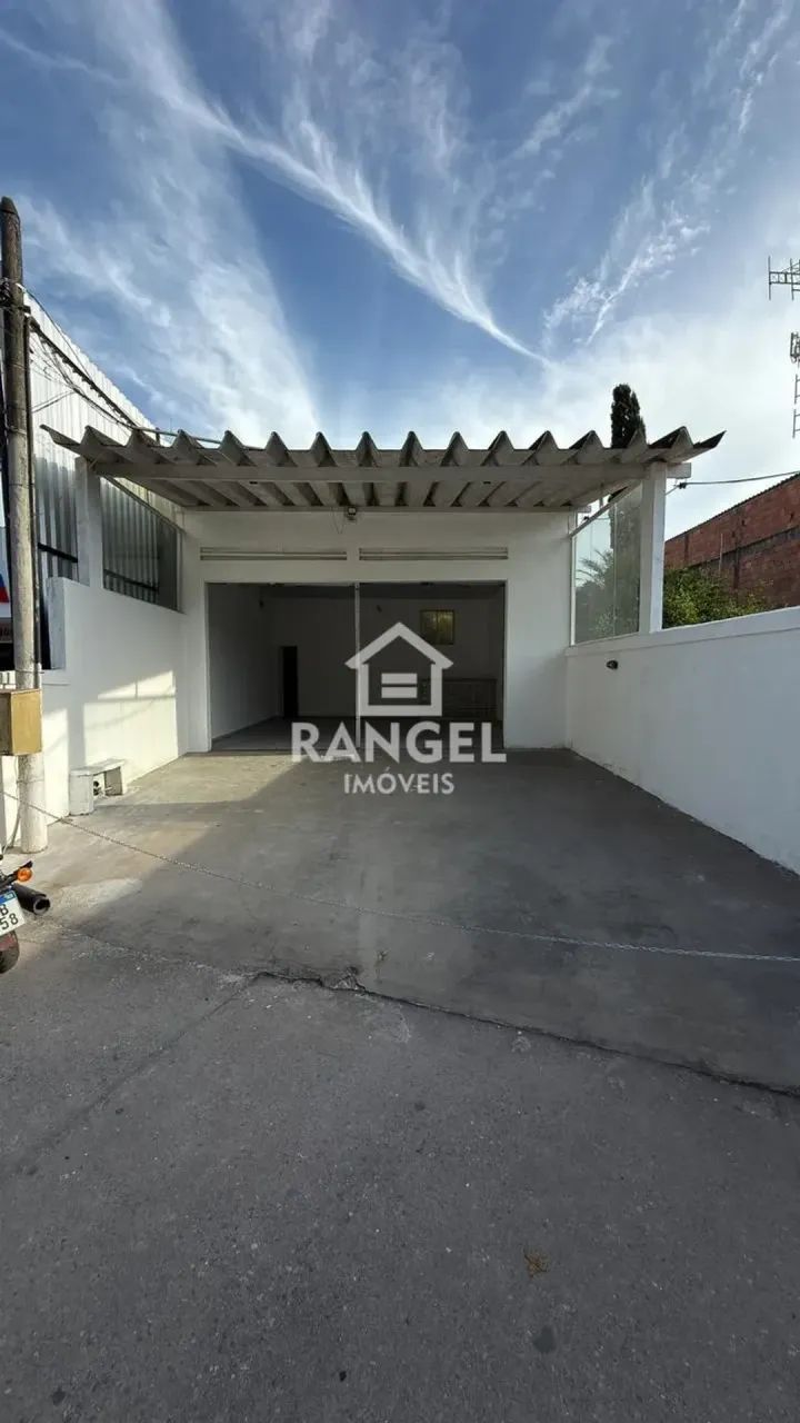 Ótima loja comercial no centro de Vargem Grande!