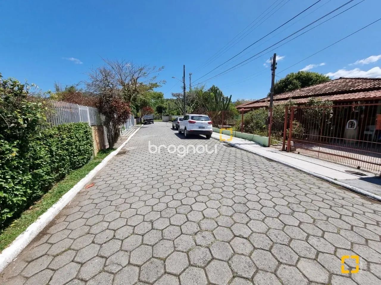 Pousada na Barra da Lagoa com amplo terreno próximo ao mar e canal. - Foto 3