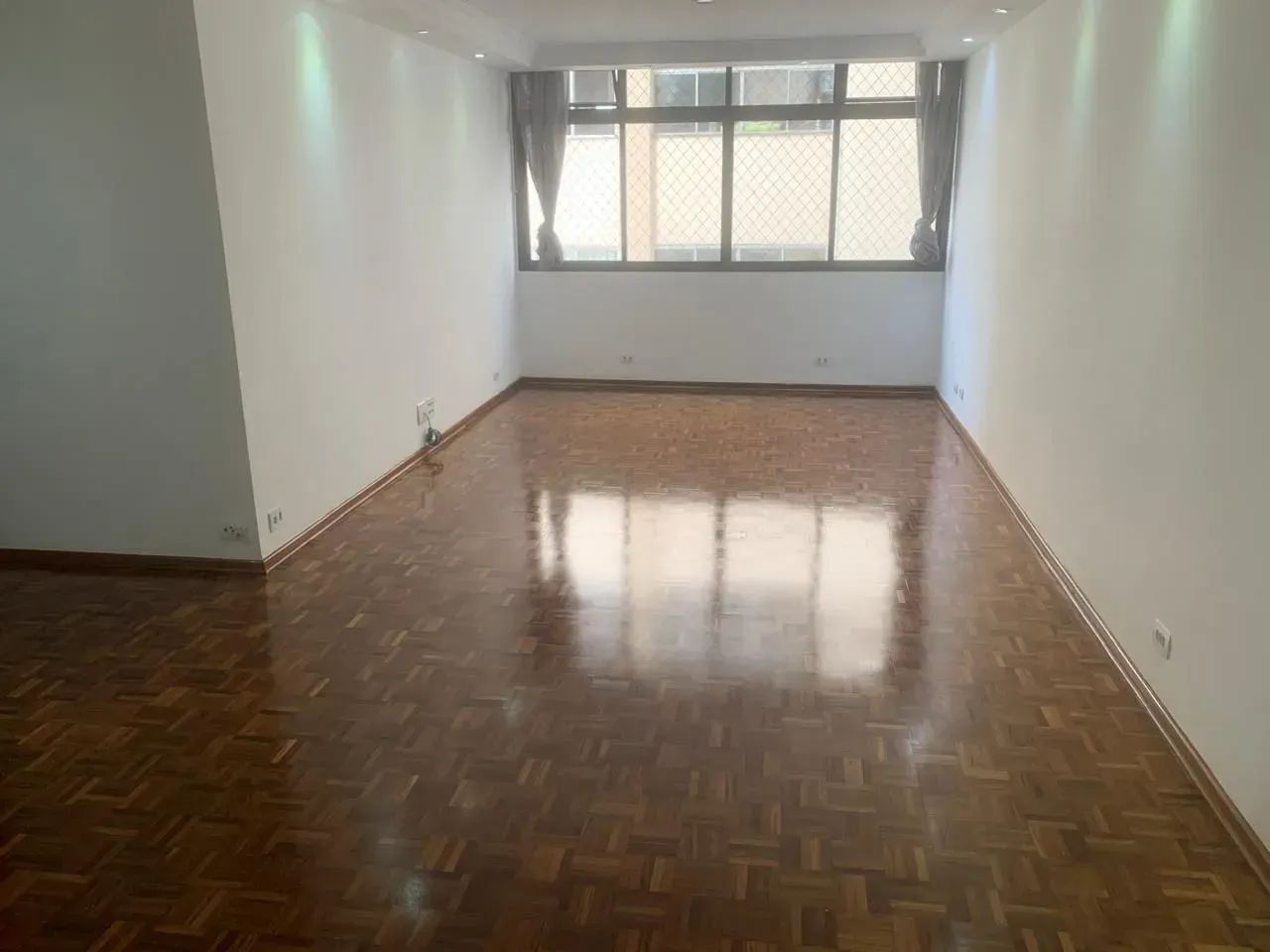 Amplo/ Ótima localização
