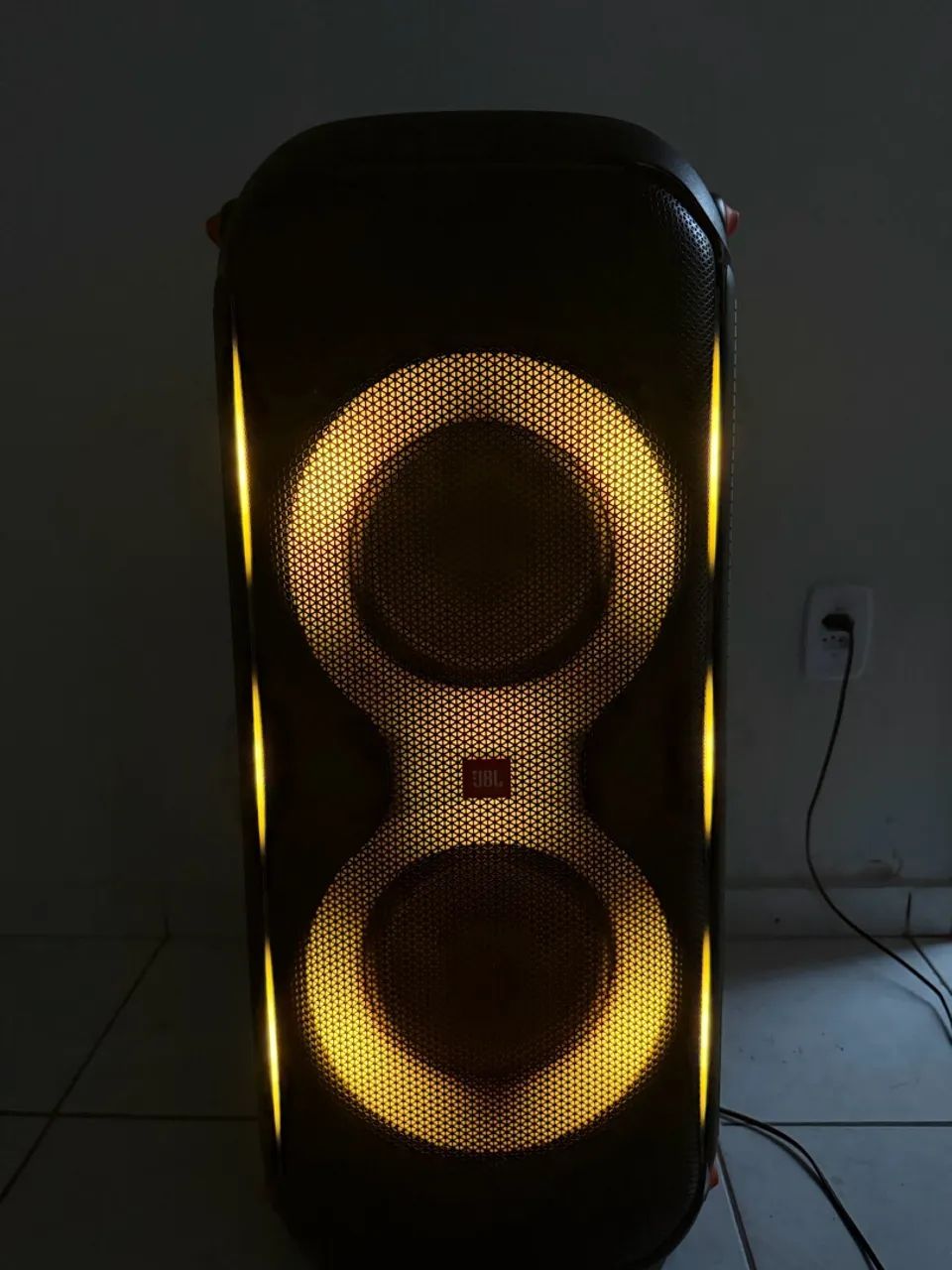 JBL party 710