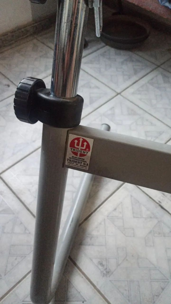 Vendo Mesa para Desenho Marca Trident - Foto 3