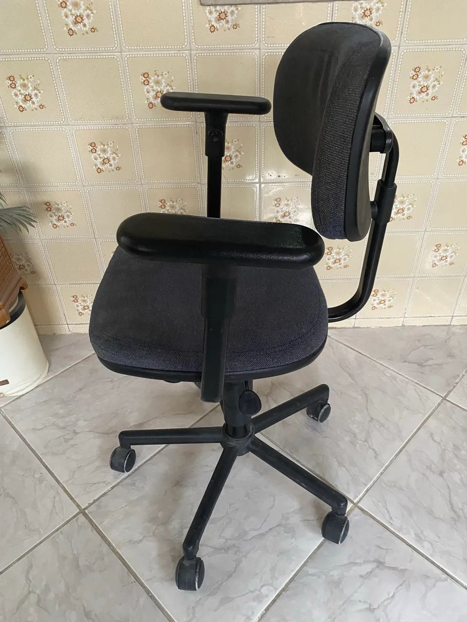 Cadeira de escritório - Foto 2