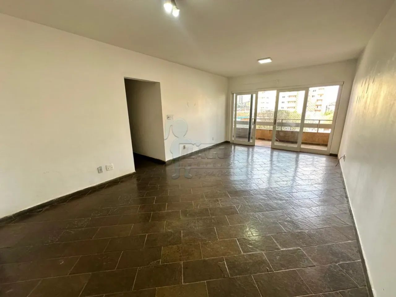 Apartamento de 100m² com 03 quartos para locação - Centro - Foto 2