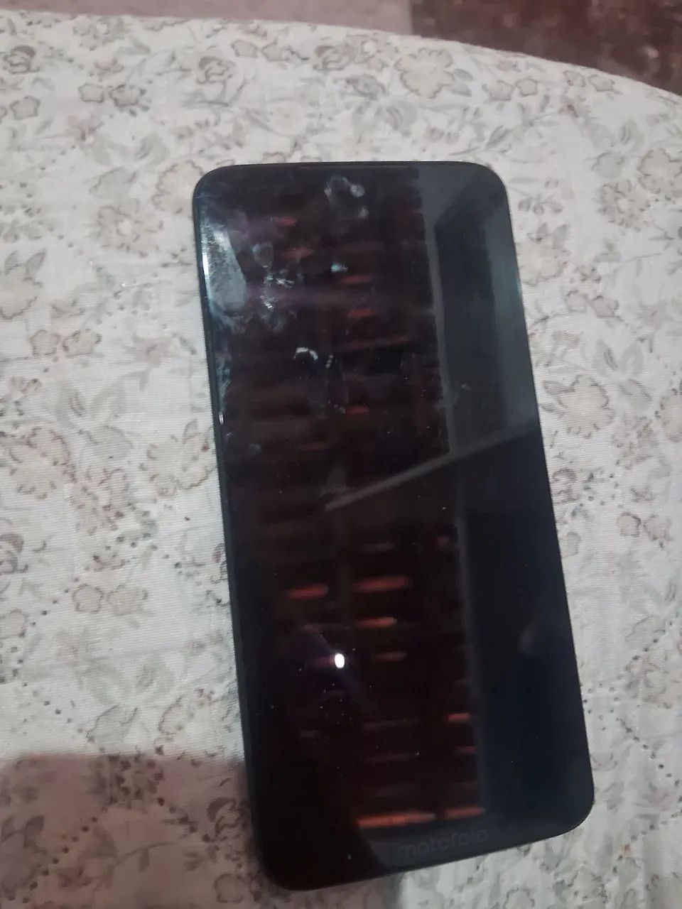 Celular moto G7 com defeito  - Foto 2