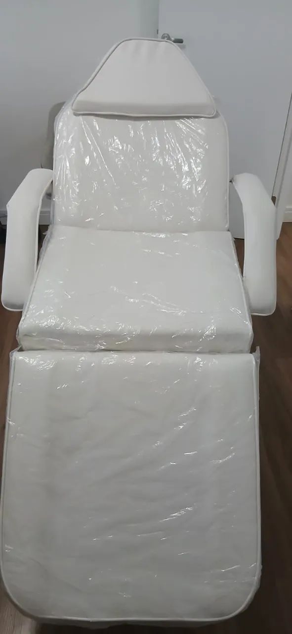 Maca Poltrona Cadeira Fixa Estética Estek Com Plastificação Cor Branco