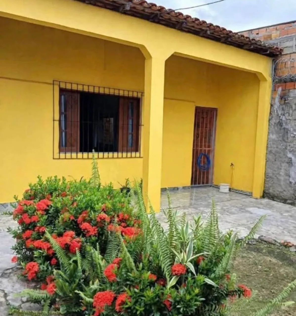 Casa na CABANAGEM