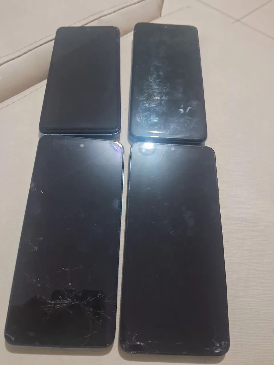 Lote de celular com defeito tela preta.