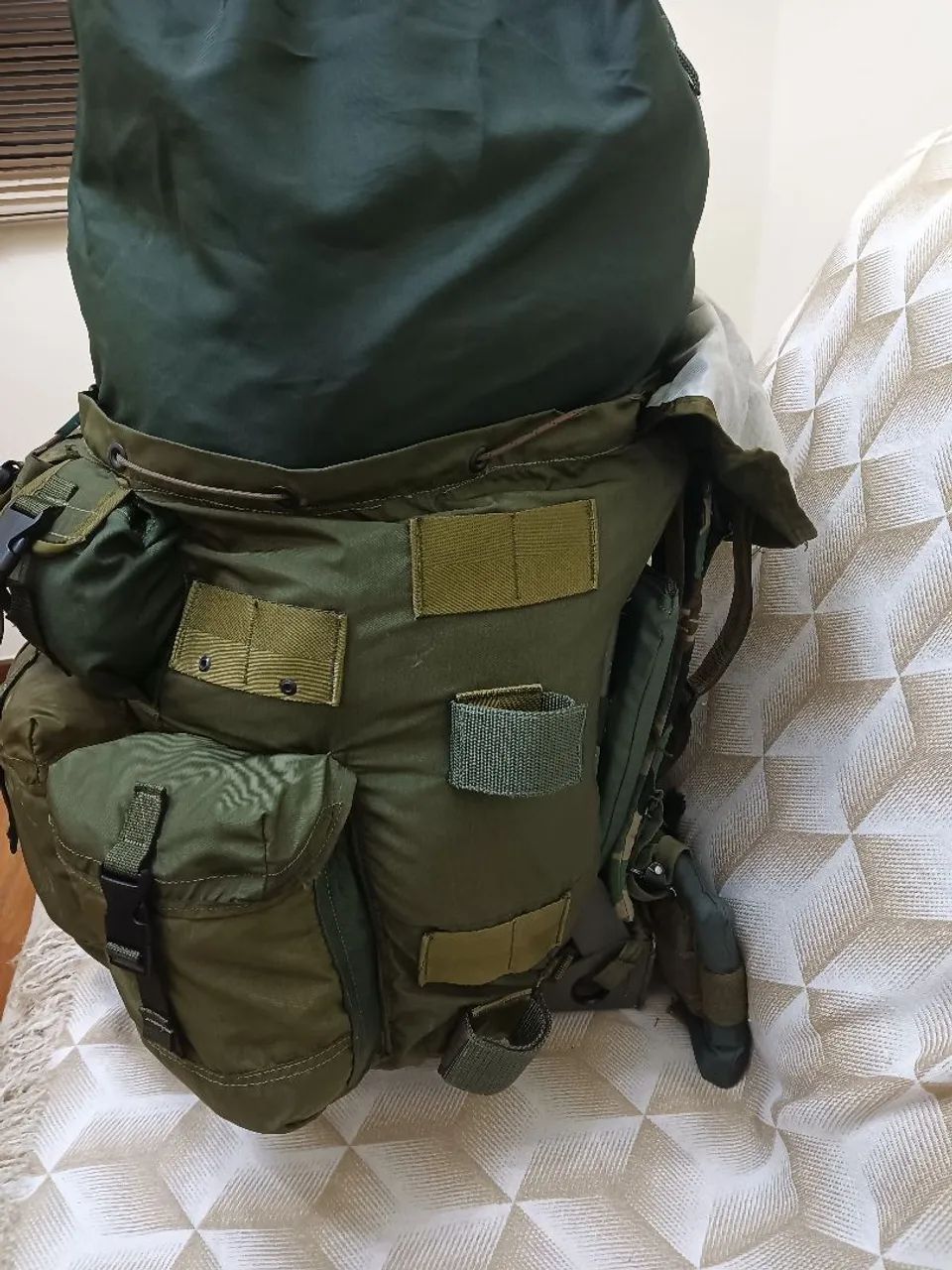 Mochila Americana original US ARMY GC GRANDE CAPACIDADE ALICE PACK MODOFICADA / EXPANDIDA  - Foto 5