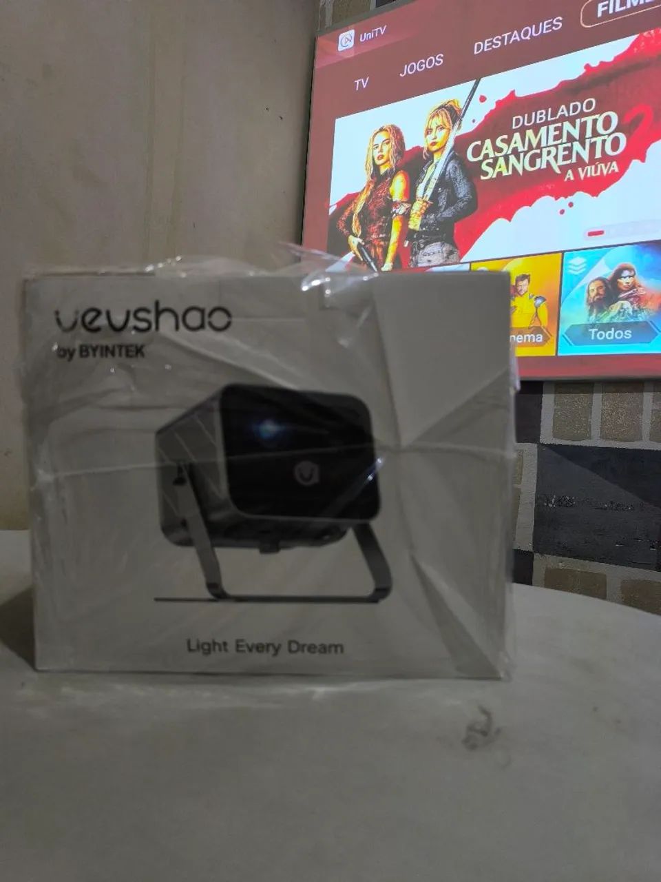 Projetor VEVSHAO V80 4K 3D DLP  - Foto 2