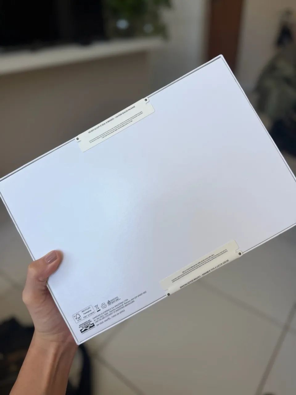 Tablet Samsung Galaxy Tab S10 FE com Capa e Caneta S Pen 8GB RAM 128GB 10,9" 