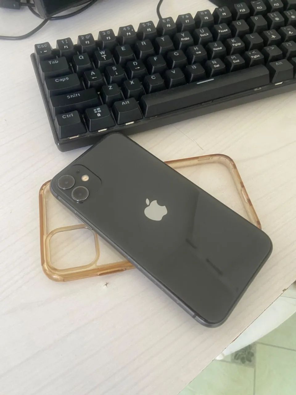 Celular iPhone 11