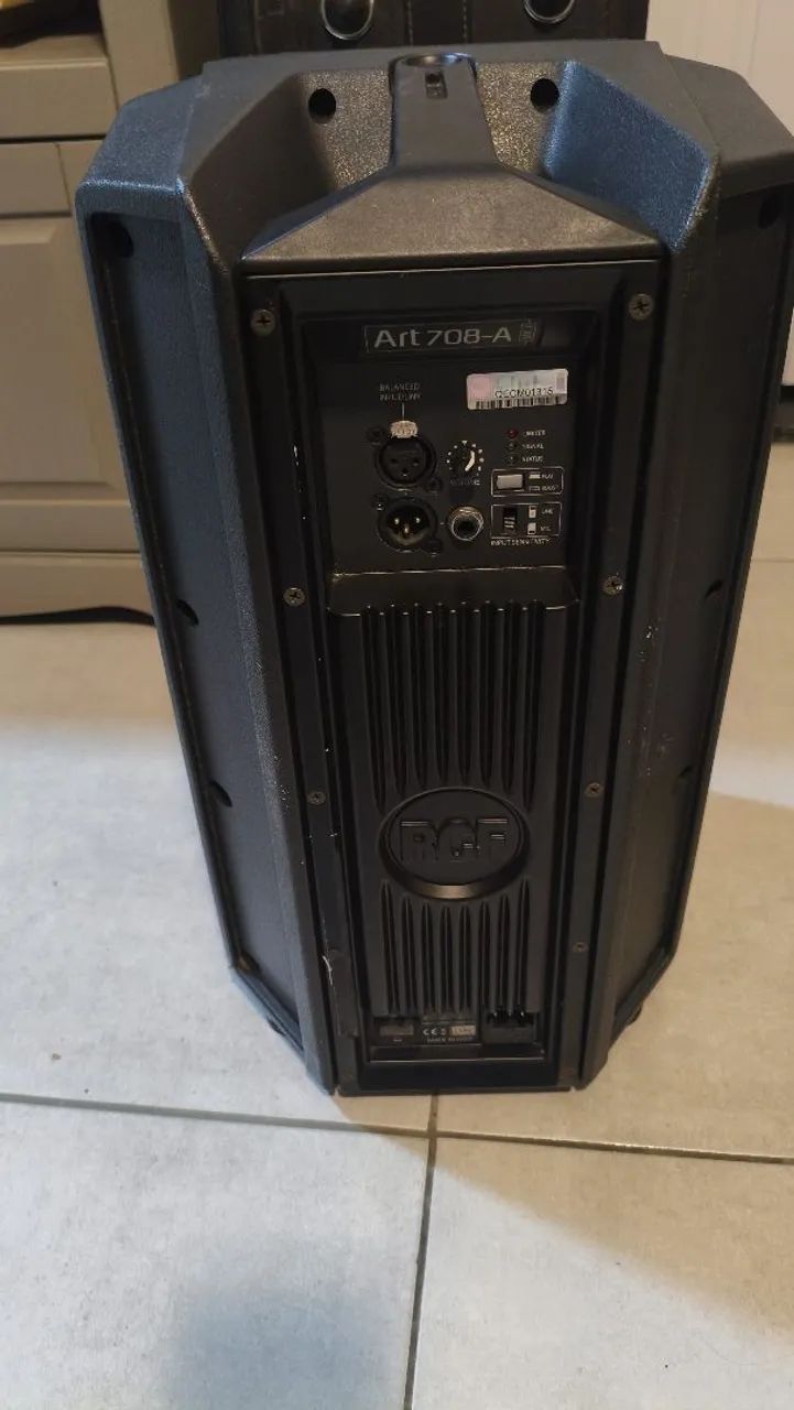 caixa de som ativa rcf 708 - Foto 5