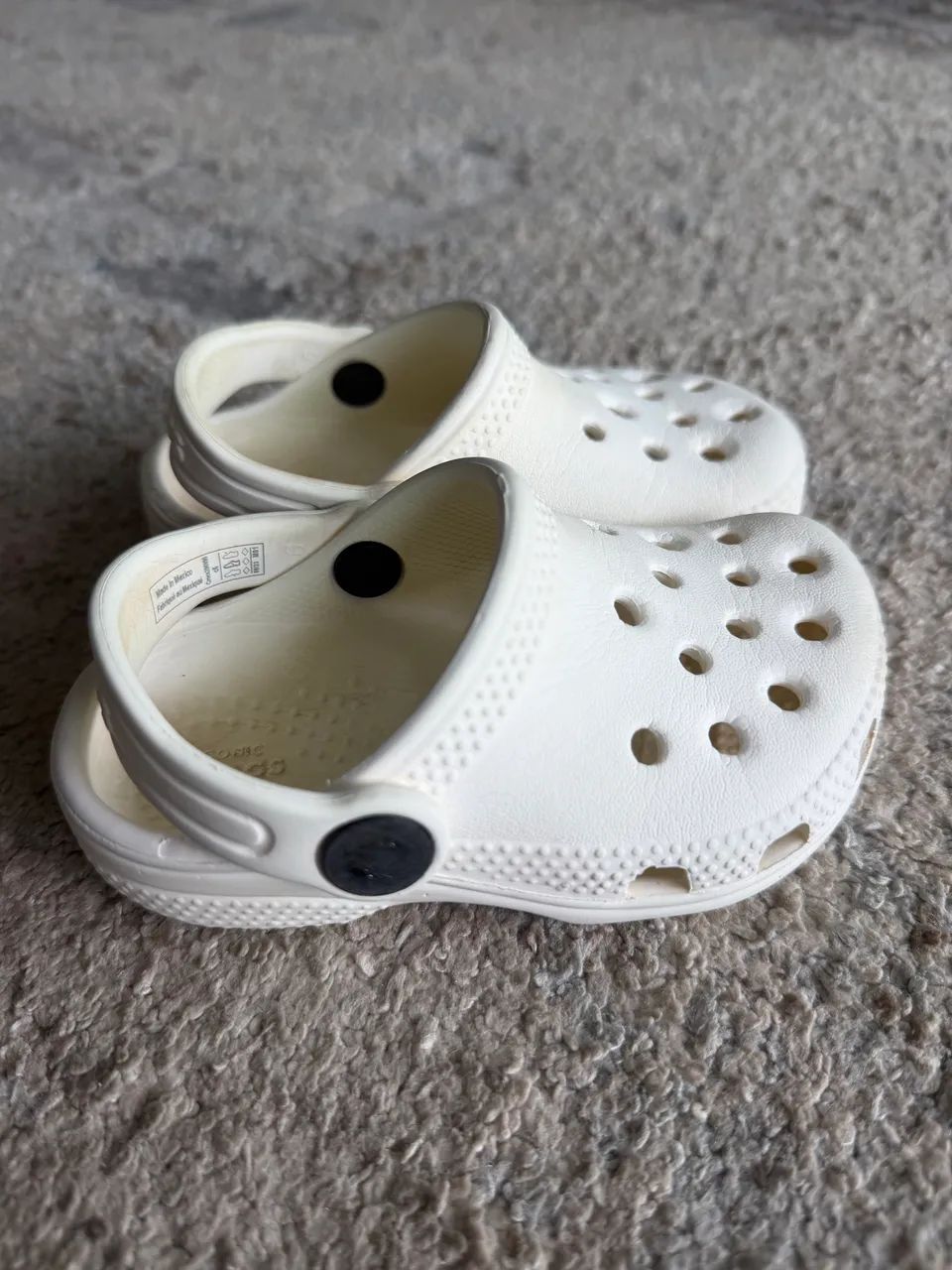 Sandalia Crocs branca  - Foto 5