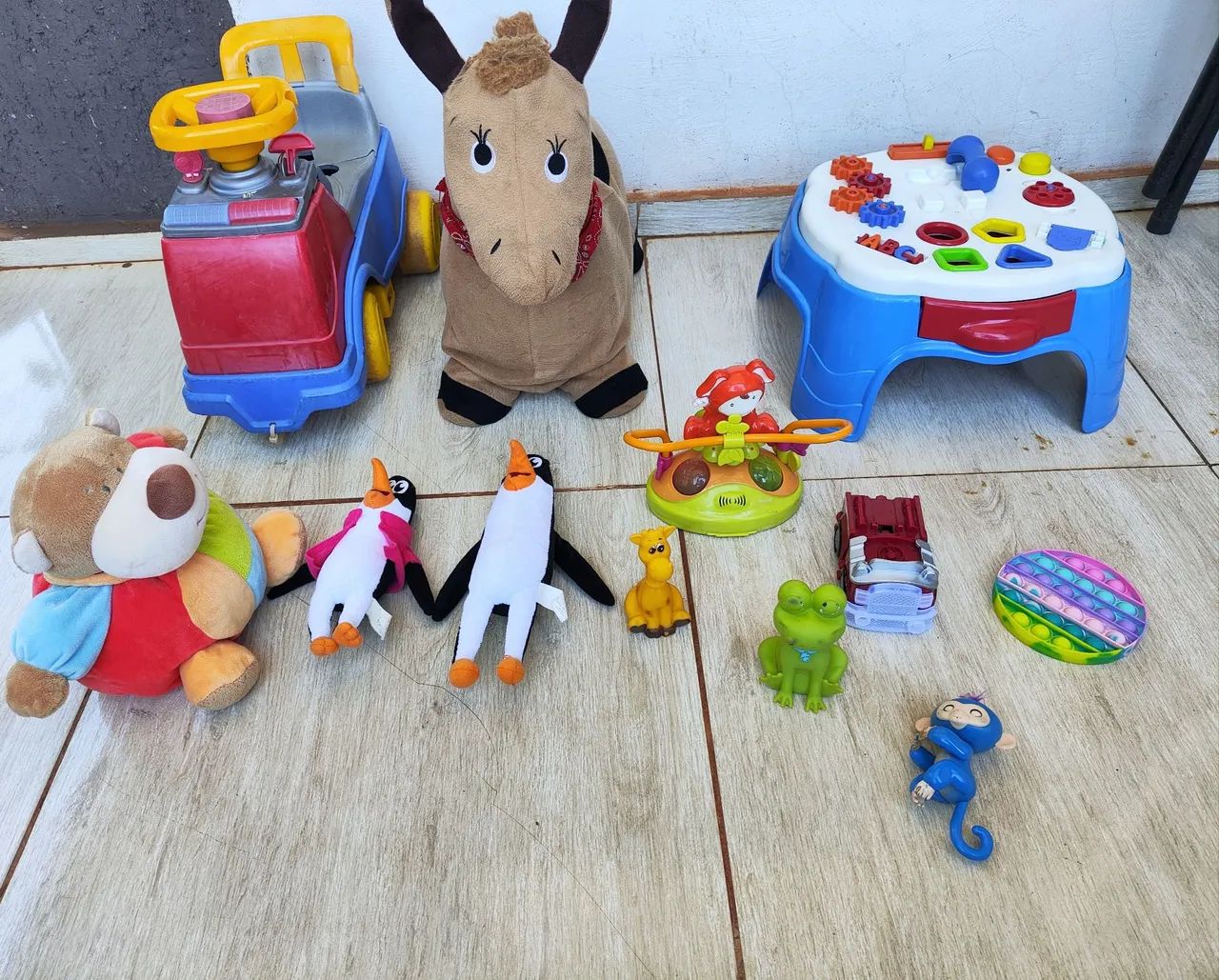Kit com brinquedos infantil  - Foto 2