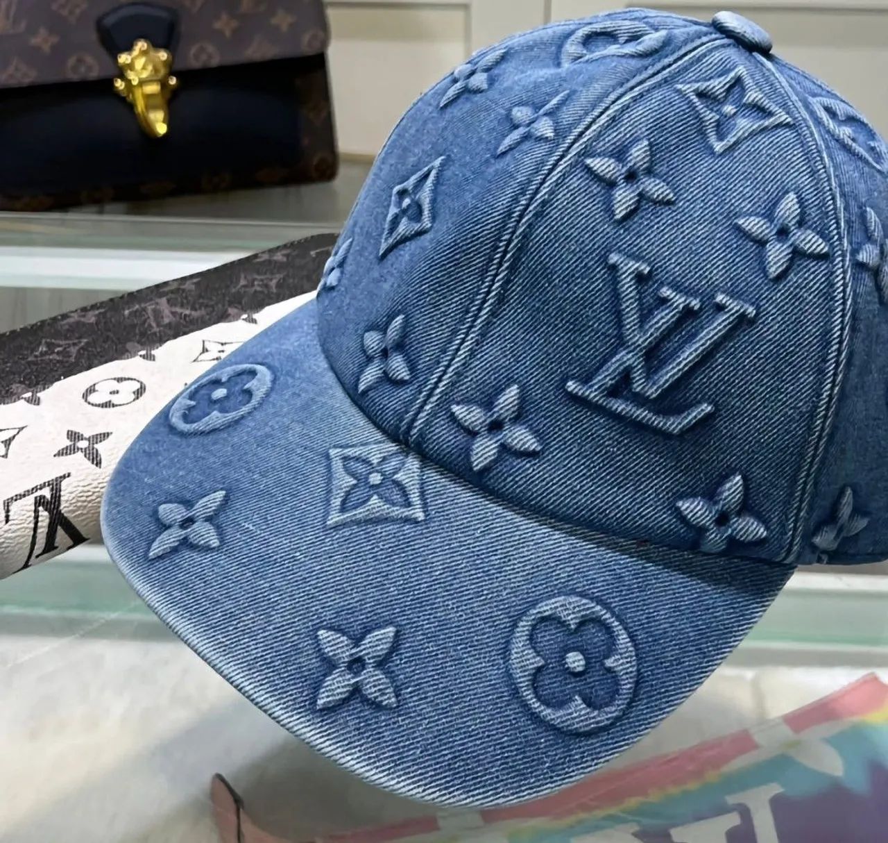 Boné Louis Vuitton Importado. - Foto 4