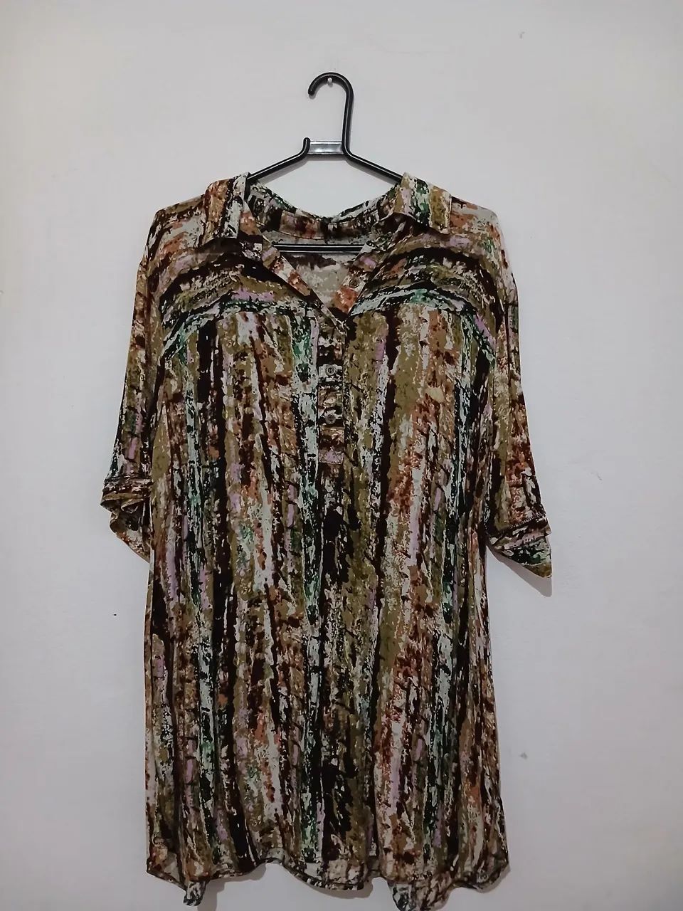 Camisa g estampada estilo anos 70/80
