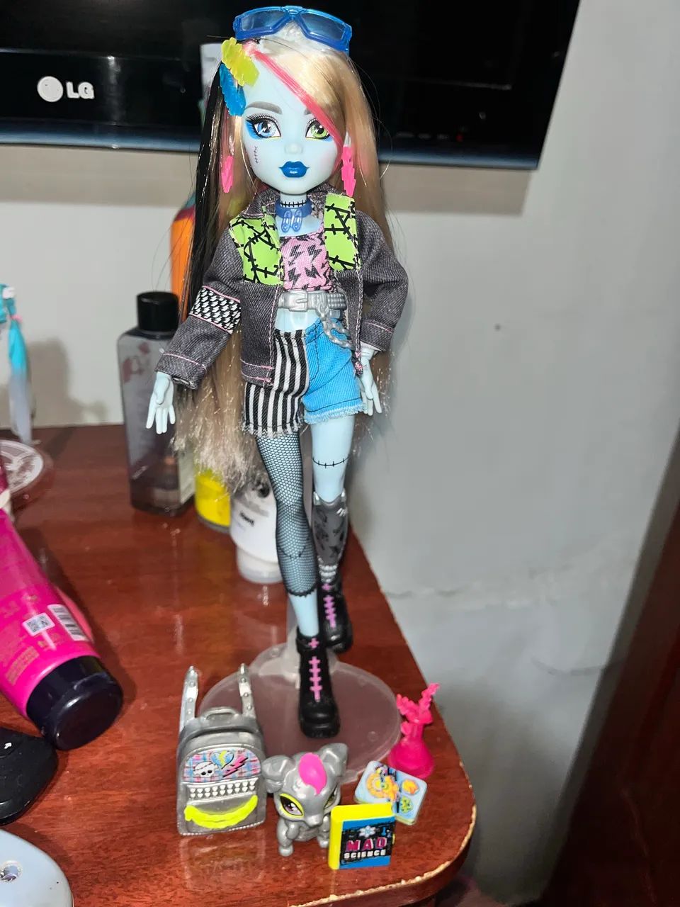 Boneca frankie core refresh monster high g3
