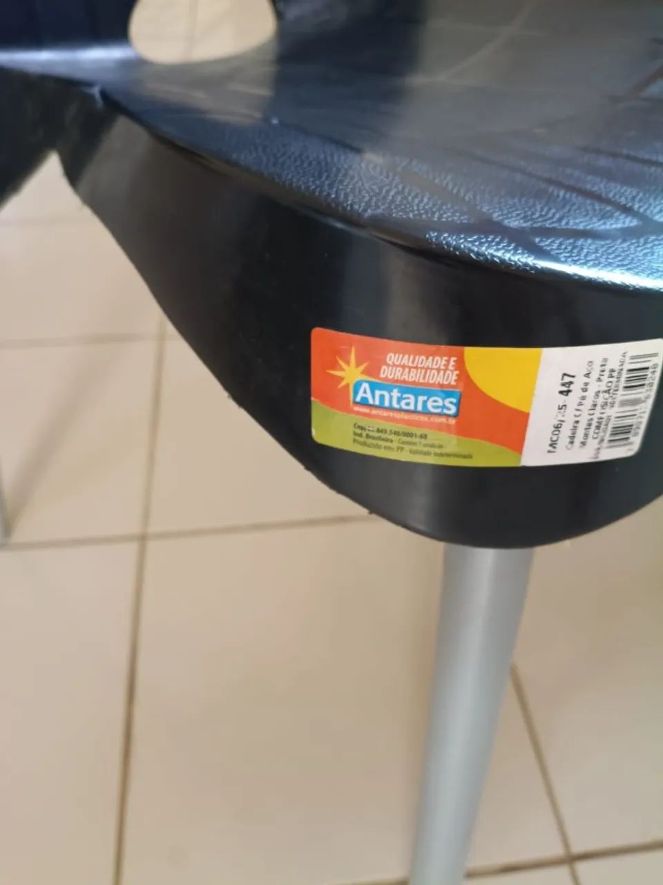 cadeiras com pés em aço - Foto 5