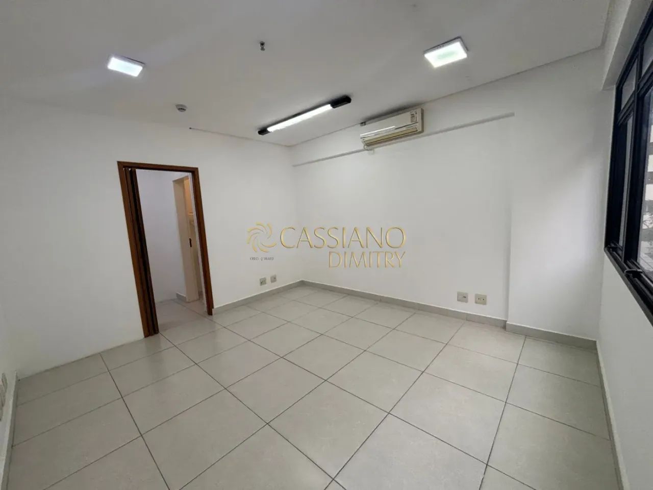 Sala comercial para locação de 33m² | 01 banheiro e 01 vaga de garagem | Edifício Terraço  - Foto 3
