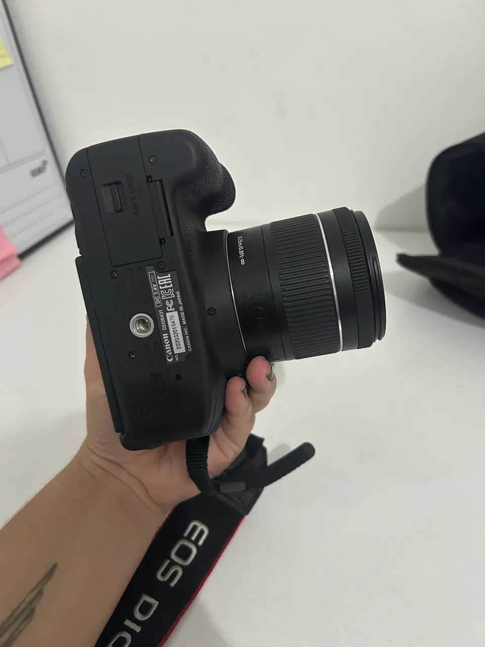 Câmera - Canon T5i + Grip e Lente  - Foto 3