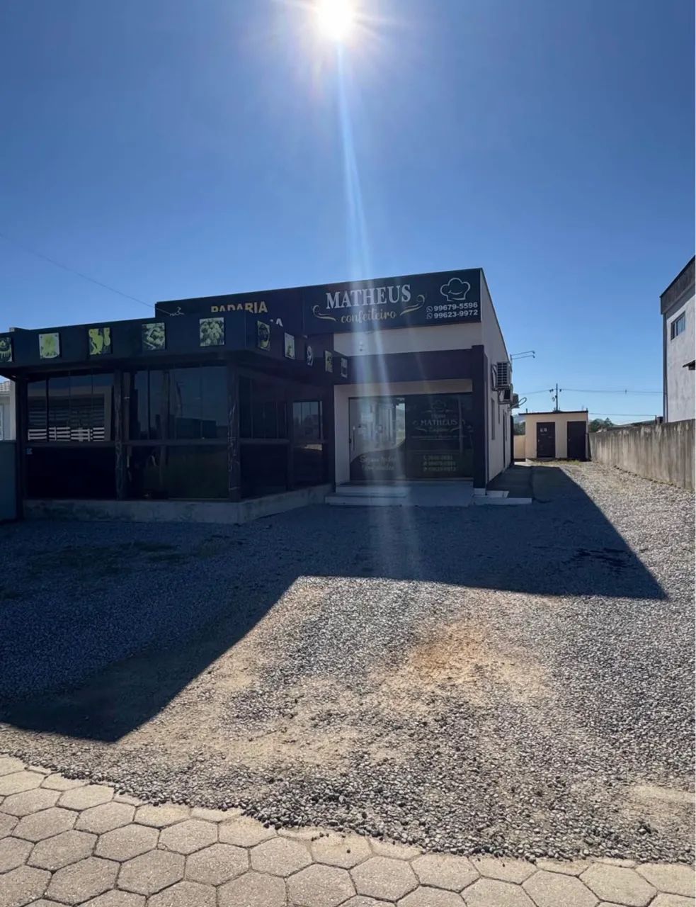 Vende-se imóvel com ótima localização, pronto para comércio  - Foto 3
