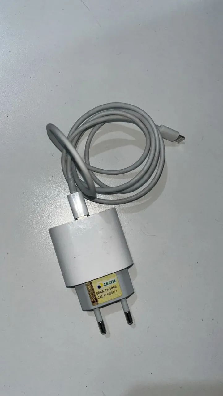 Fonte e cabo para iPhone 
