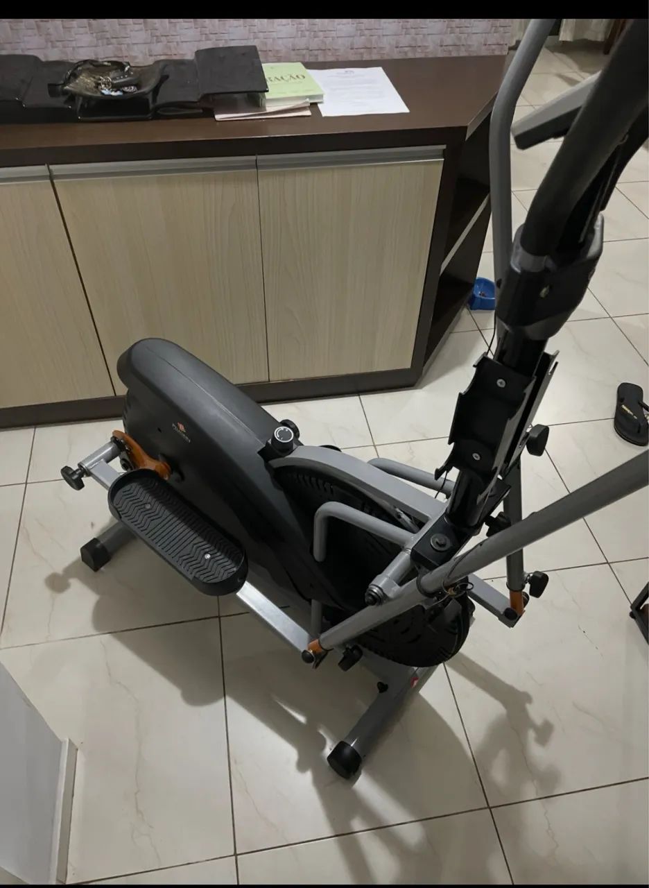Elíptico semi novo  - Foto 5