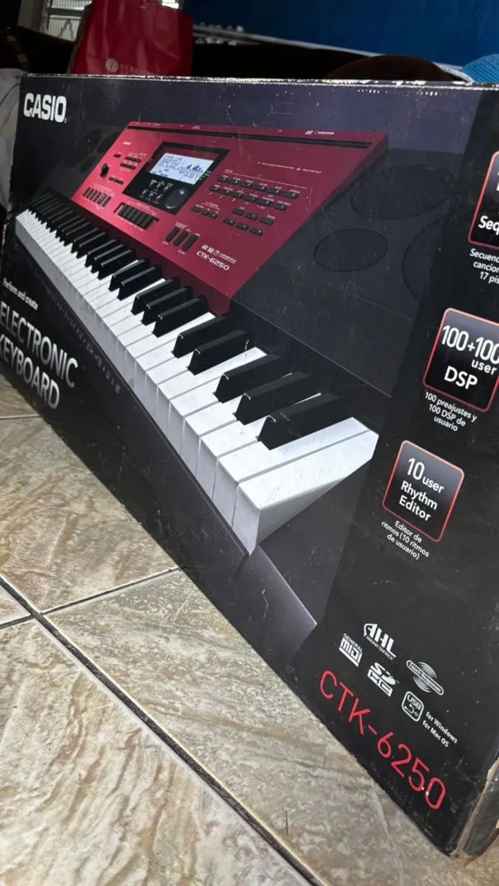 Teclado  Casio Semi Novo