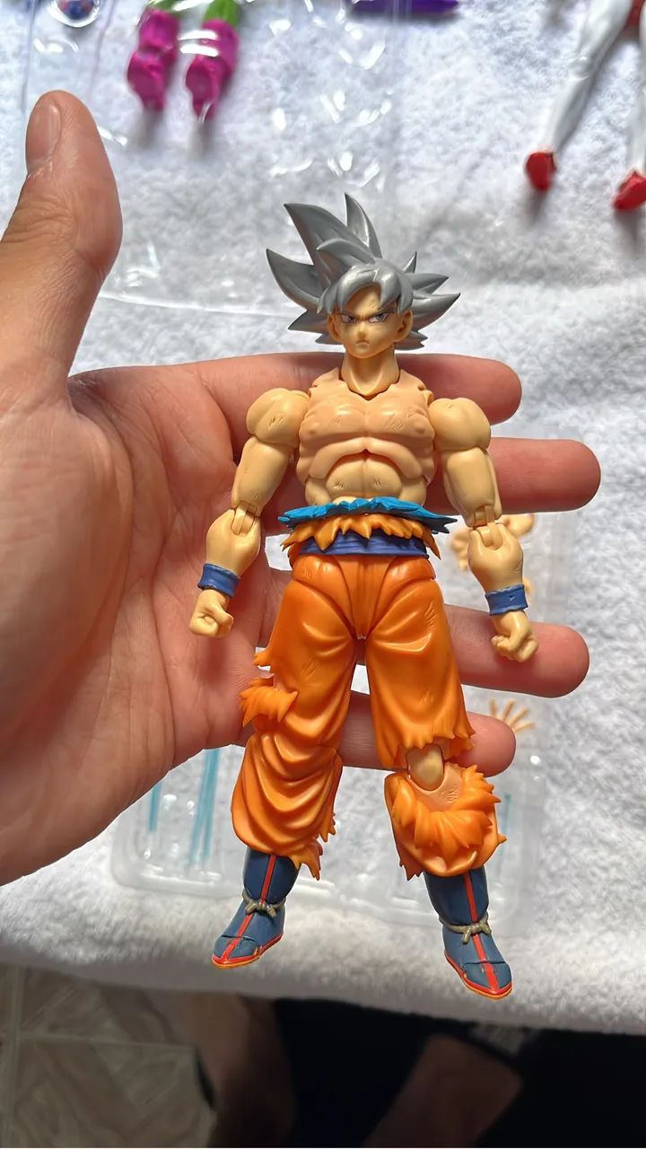 Goku Instinto Superior S.H Figuarts - Foto 3