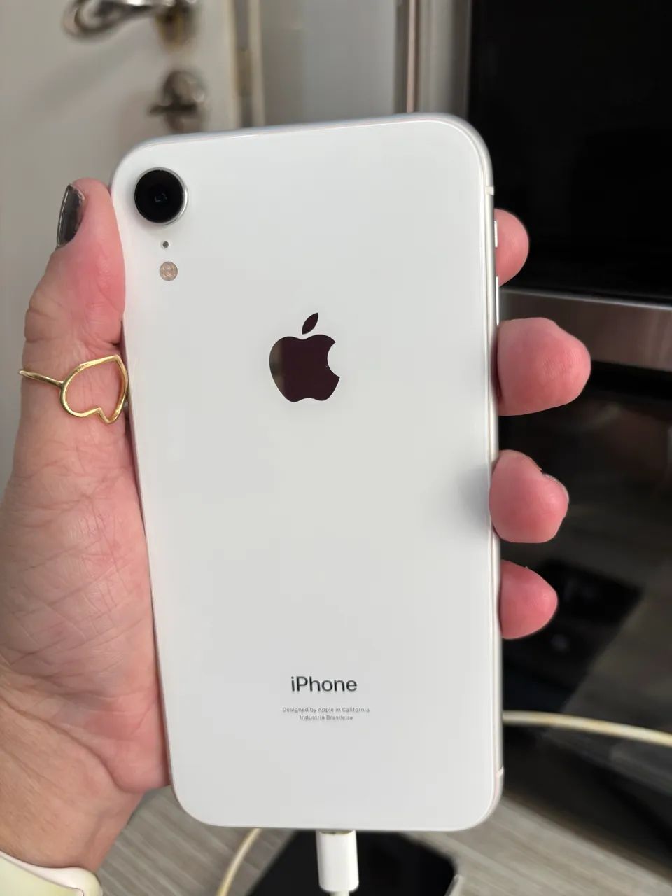 iPhone XR ,branco ,64 gb - Foto 2
