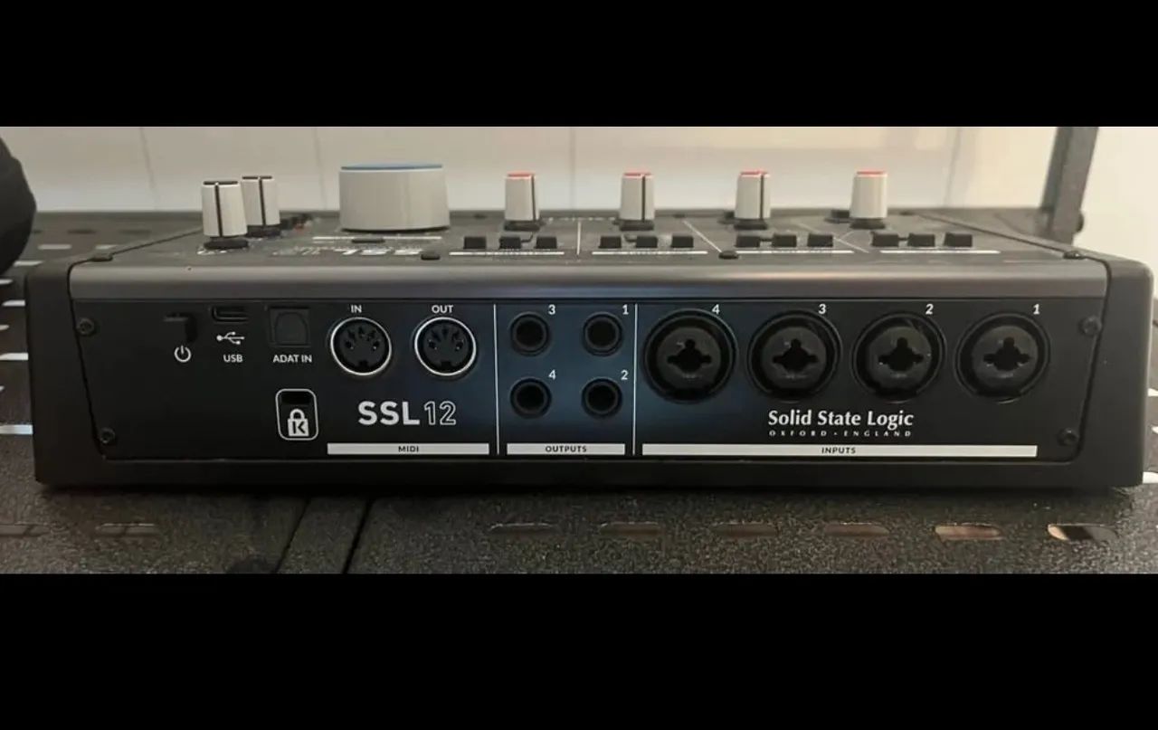 Interface de áudio ssl 12  - Foto 3