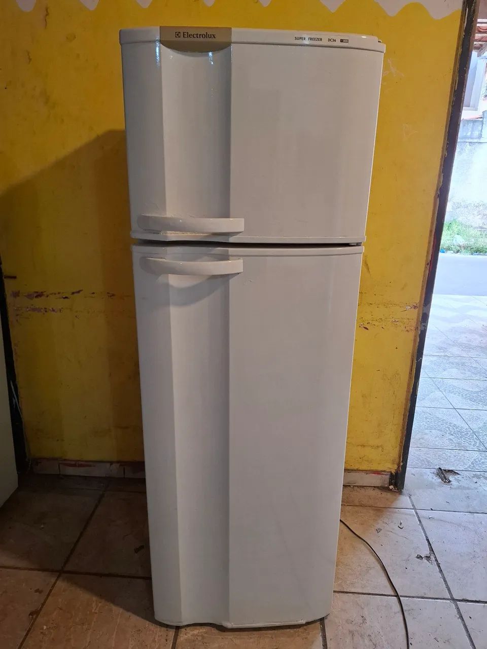 Vendo geladeria Electrolux  - Foto 4