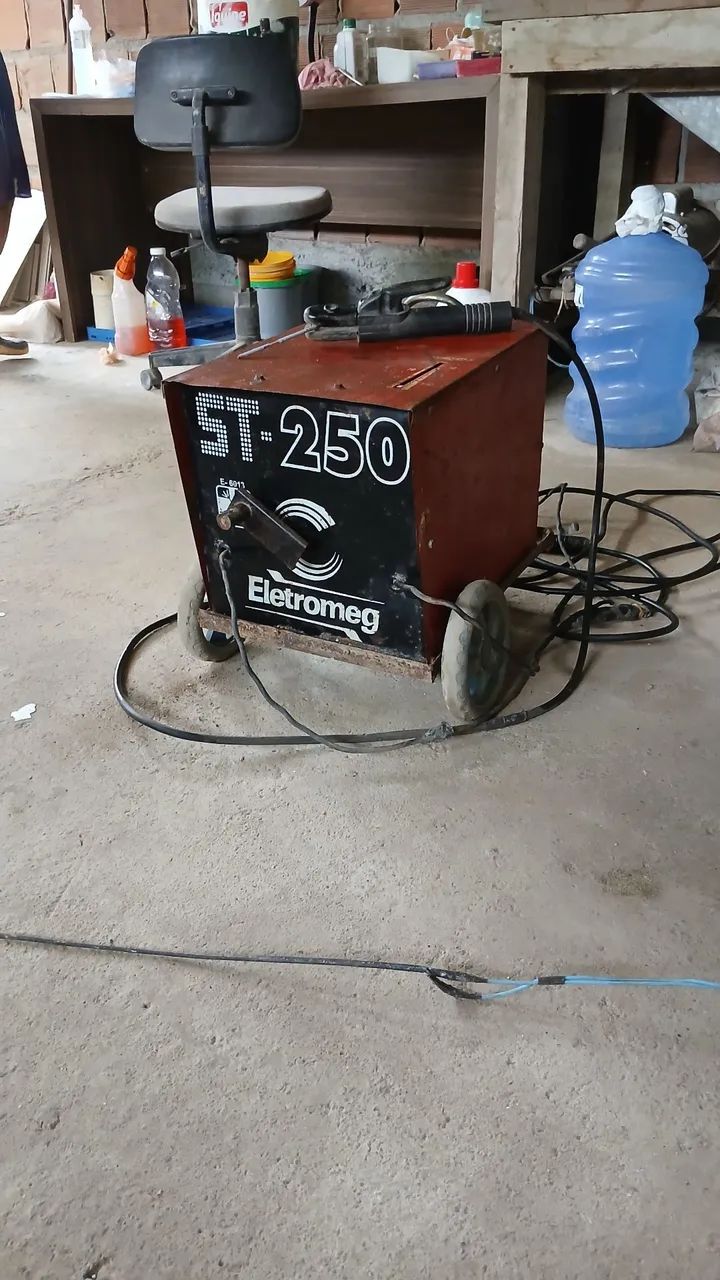 Máquina de Solda 250 amperes 