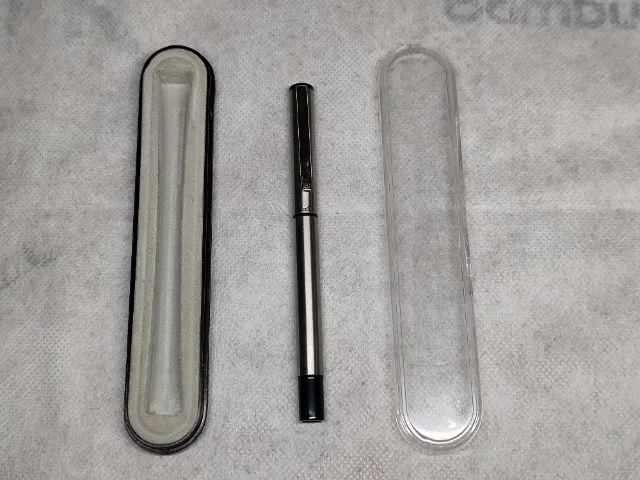 Caneta Penalli