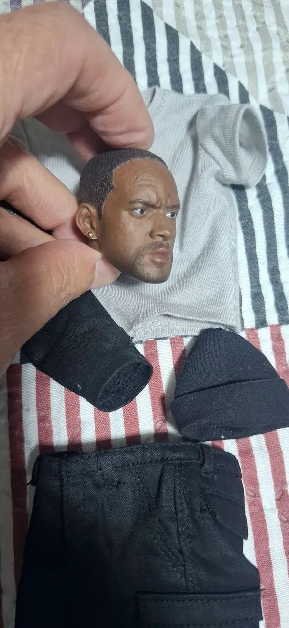 Kit P/Custom 1/6 Eu Robô Will Smith  - Foto 5